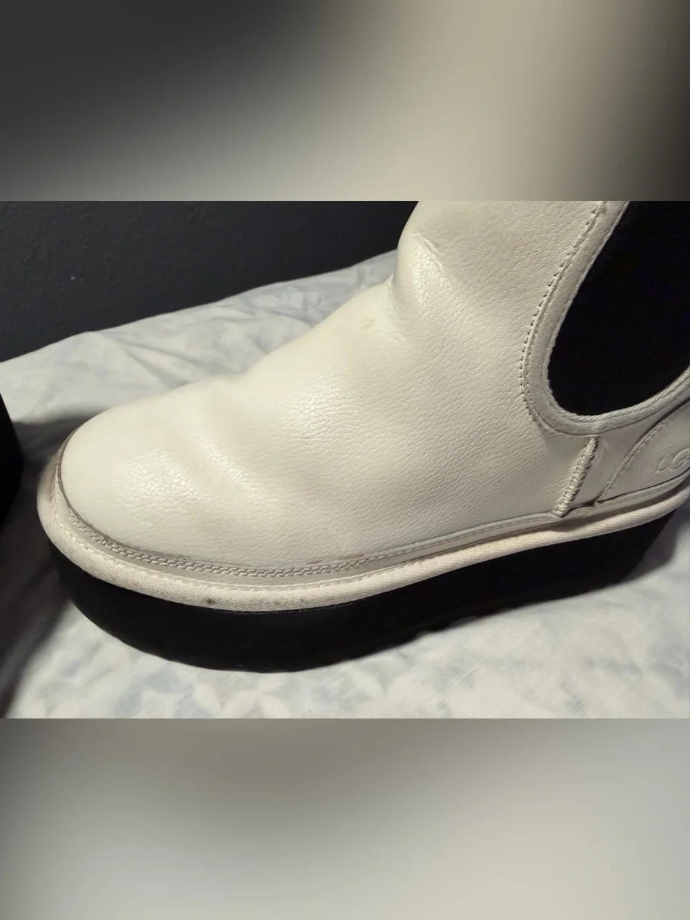 UGG White Leather Platform Chelsea Boots with Black Elastic size 8